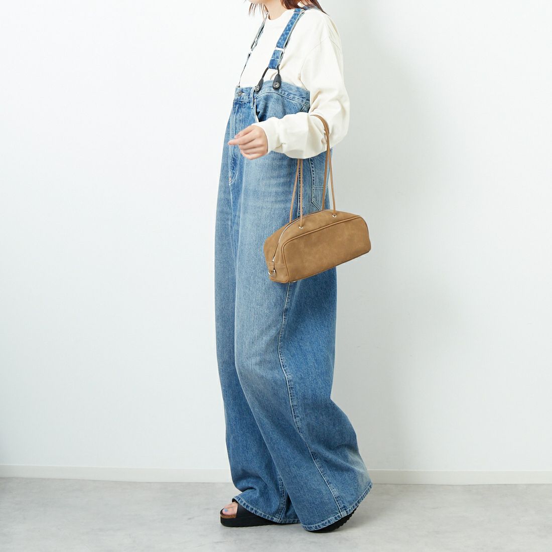 RhodolirioN [ロドリリオン] 5ポケットサスペンダーパンツ [RV1056] INDIGO &&モデル身長：167cm 着用サイズ：ONE SIZE&&