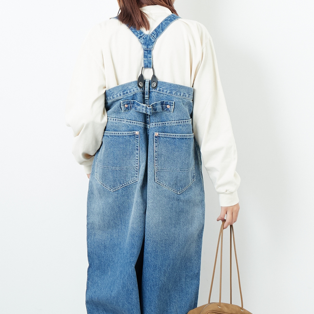 RhodolirioN [ロドリリオン] 5ポケットサスペンダーパンツ [RV1056] INDIGO &&モデル身長：167cm 着用サイズ：ONE SIZE&&