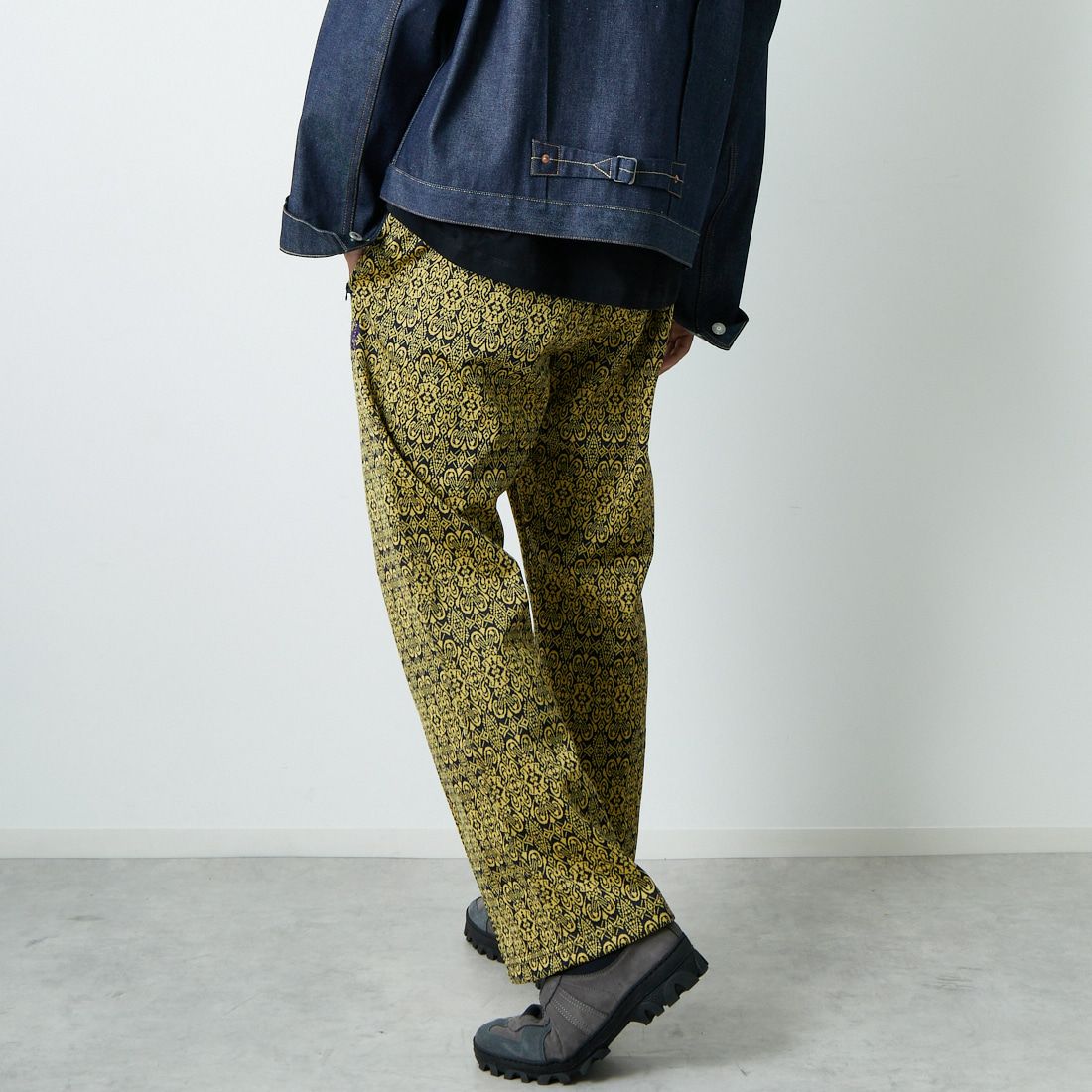 Needles [ニードルズ] トラックパンツ [RW313] A ARABESQU &&モデル身長：179cm 着用サイズ：M&&