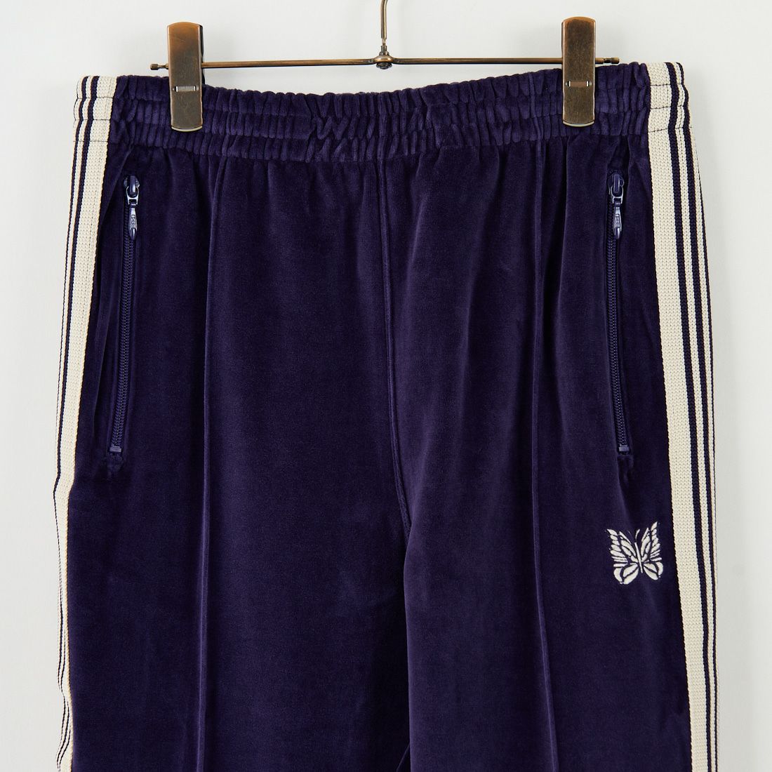 Needles [ニードルズ] ベロア ナロートラックパンツ [RW325] A NAVY