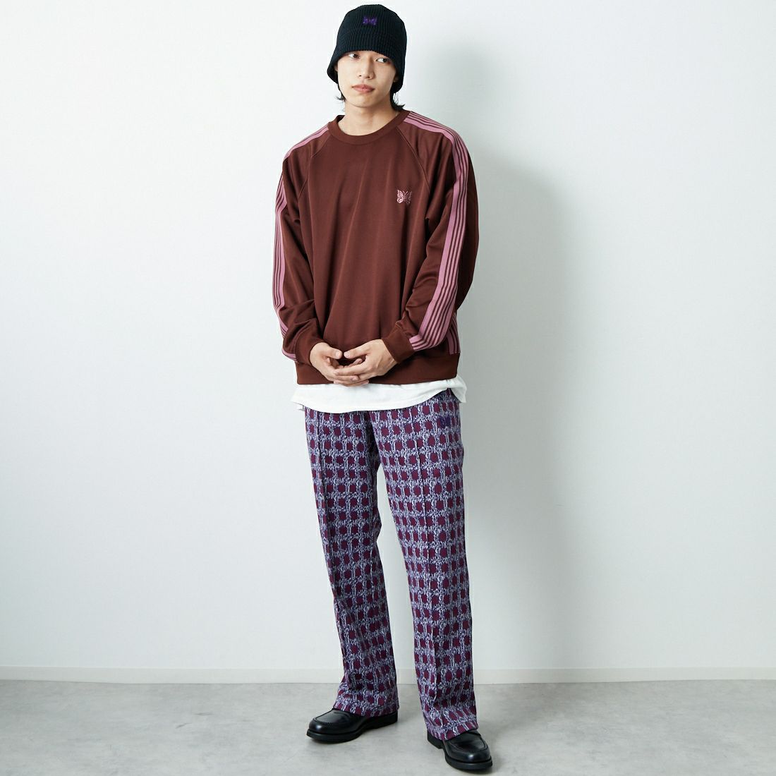 Needles [ニードルズ] トラッククルーネックシャツ [RW315] A BROWN &&モデル身長：179cm 着用サイズ：L&&