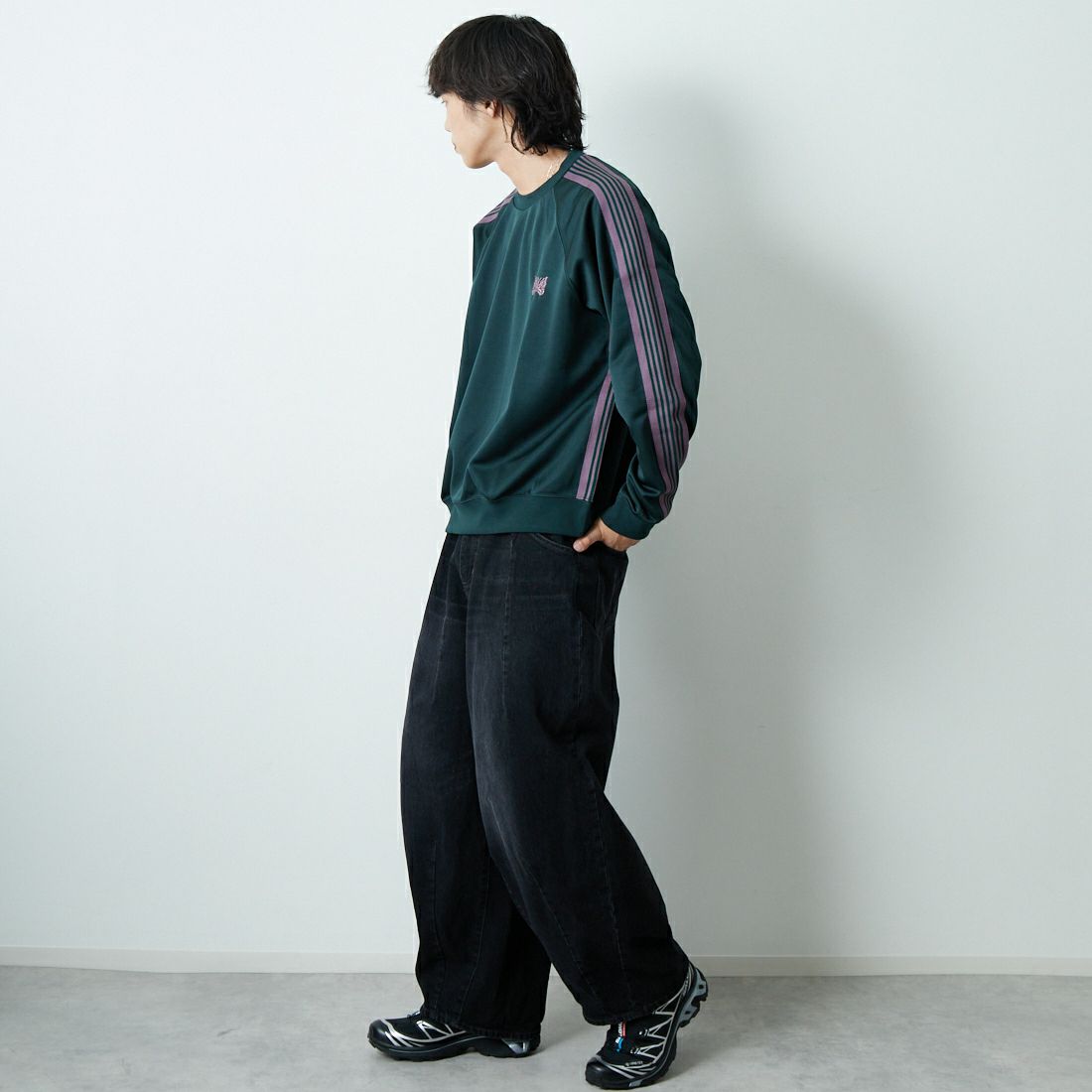 Needles [ニードルズ] トラッククルーネックシャツ [RW315] B GREEN &&モデル身長：179cm 着用サイズ：M&&