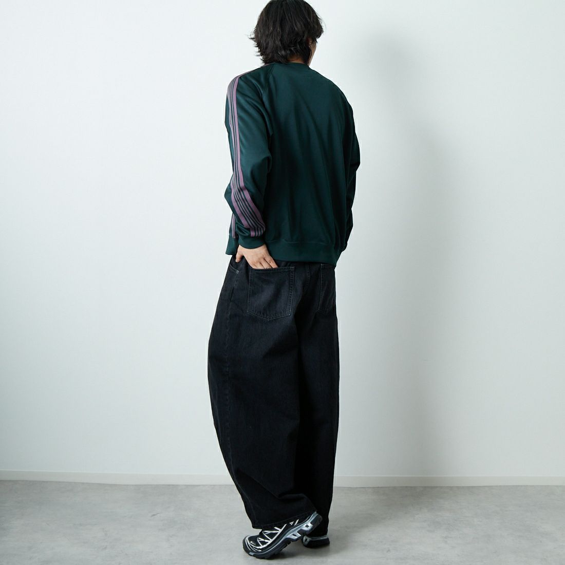 Needles [ニードルズ] トラッククルーネックシャツ [RW315] B GREEN &&モデル身長：179cm 着用サイズ：M&&