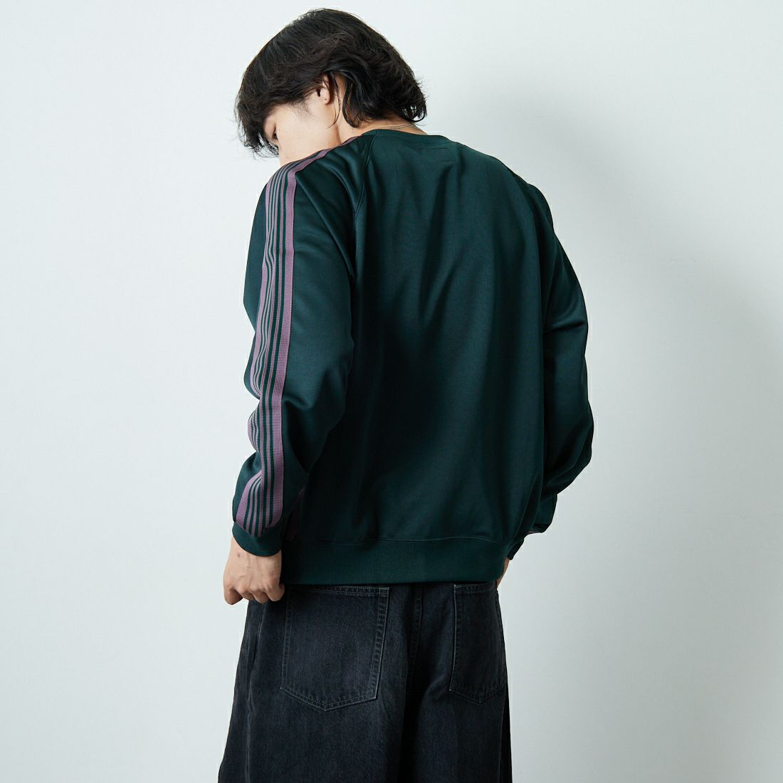 Needles [ニードルズ] トラッククルーネックシャツ [RW315] B GREEN &&モデル身長：179cm 着用サイズ：M&&