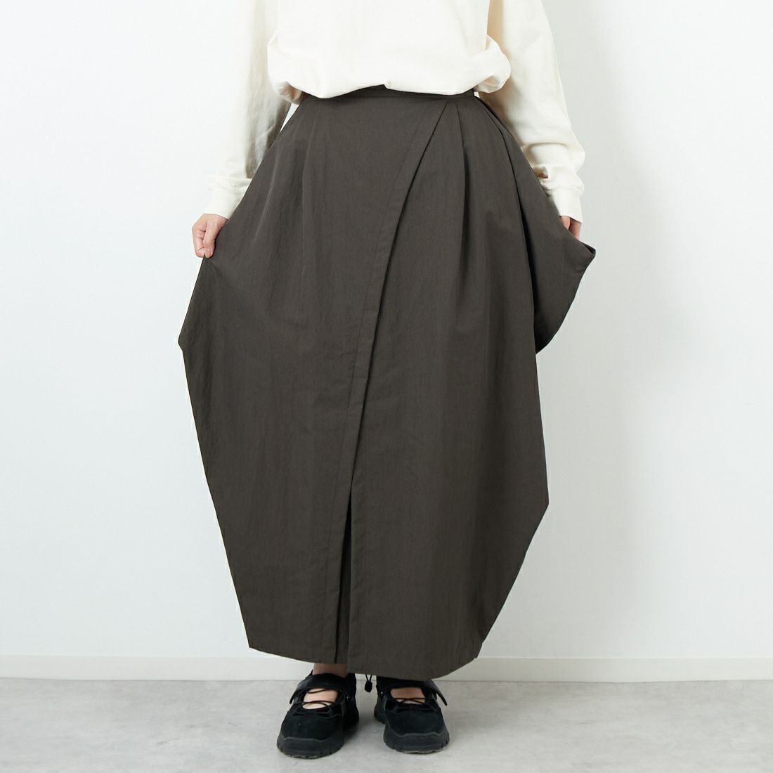 RIM.ARK [リムアーク] ドレスアップスカート [460IAS31-0591] KHA &&モデル身長：167cm 着用サイズ：36&&