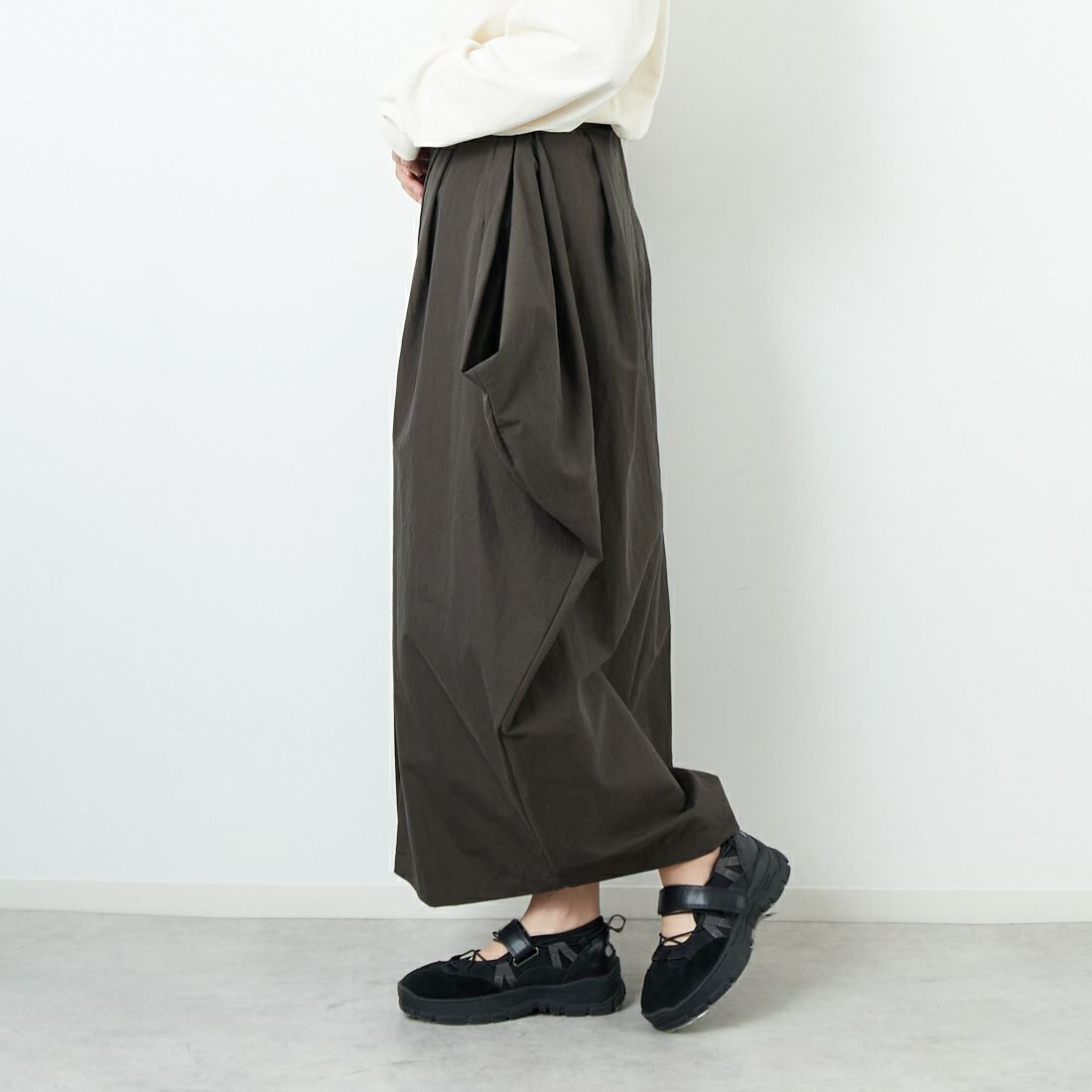 RIM.ARK [リムアーク] ドレスアップスカート [460IAS31-0591] KHA &&モデル身長：167cm 着用サイズ：36&&