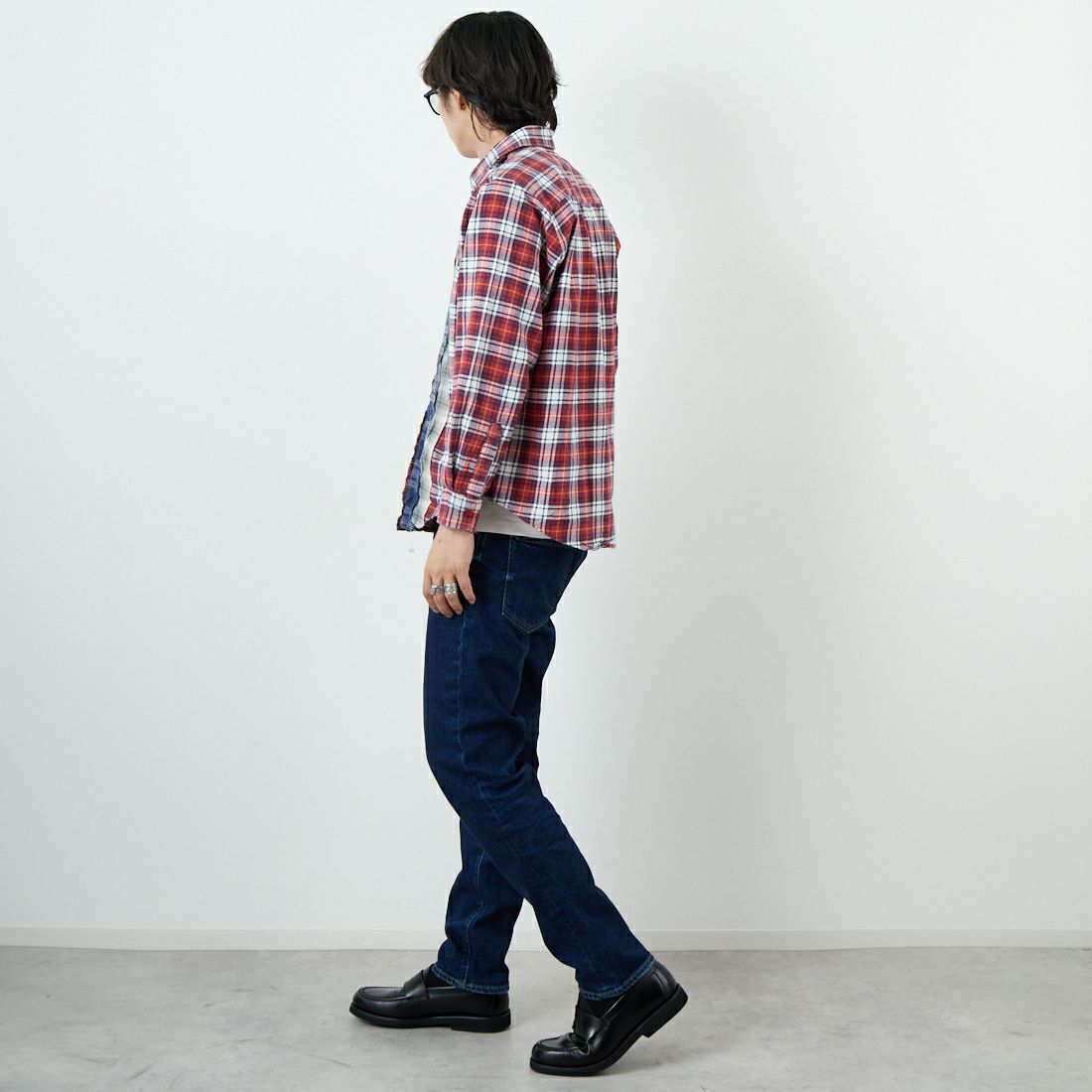 RED CARD TOKYO [レッドカード トーキョー] Rhythm+ スリムテーパードデニム [12M86801CDK] K-CLEAN DA &&モデル身長：179cm 着用サイズ：32&&