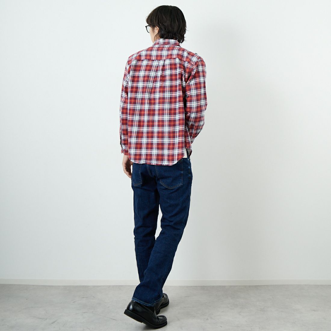 RED CARD TOKYO [レッドカード トーキョー] Rhythm+ スリムテーパードデニム [12M86801CDK] K-CLEAN DA &&モデル身長：179cm 着用サイズ：32&&