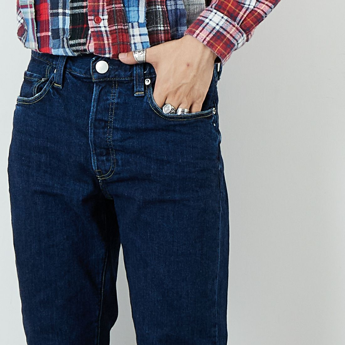 RED CARD TOKYO [レッドカード トーキョー] Rhythm+ スリムテーパードデニム [12M86801CDK] K-CLEAN DA &&モデル身長：179cm 着用サイズ：32&&