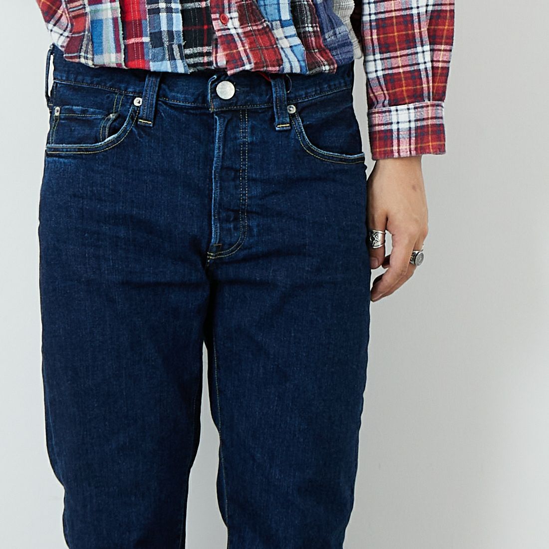 RED CARD TOKYO [レッドカード トーキョー] Rhythm+ スリムテーパードデニム [12M86801CDK] K-CLEAN DA &&モデル身長：179cm 着用サイズ：32&&