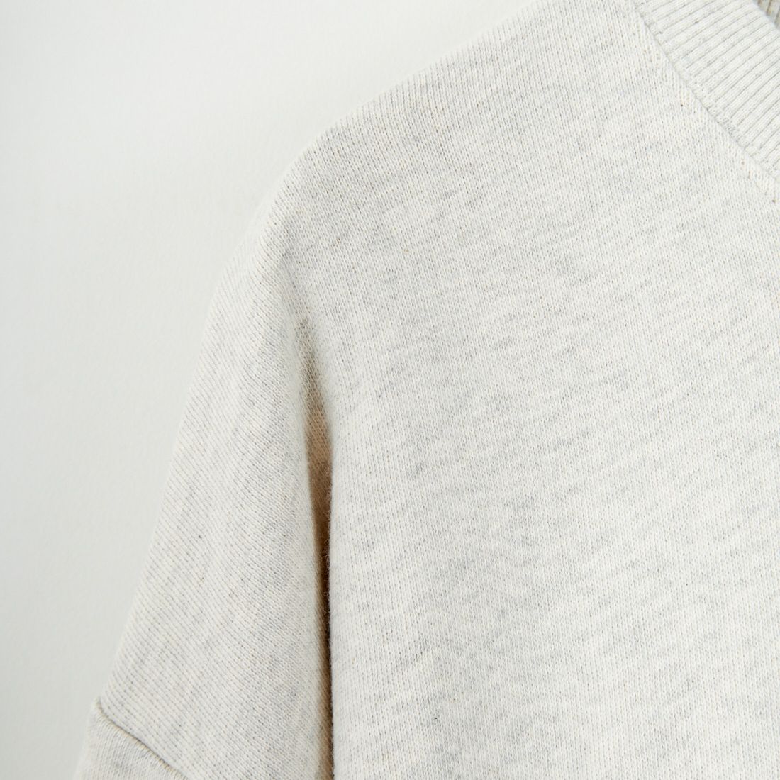 MANHATTAN PORTAGE [マンハッタンポーテージ] 別注 手書き風バック刺繍クルーネックスウェット [25FWMP-IN69-JF] OATMEAL