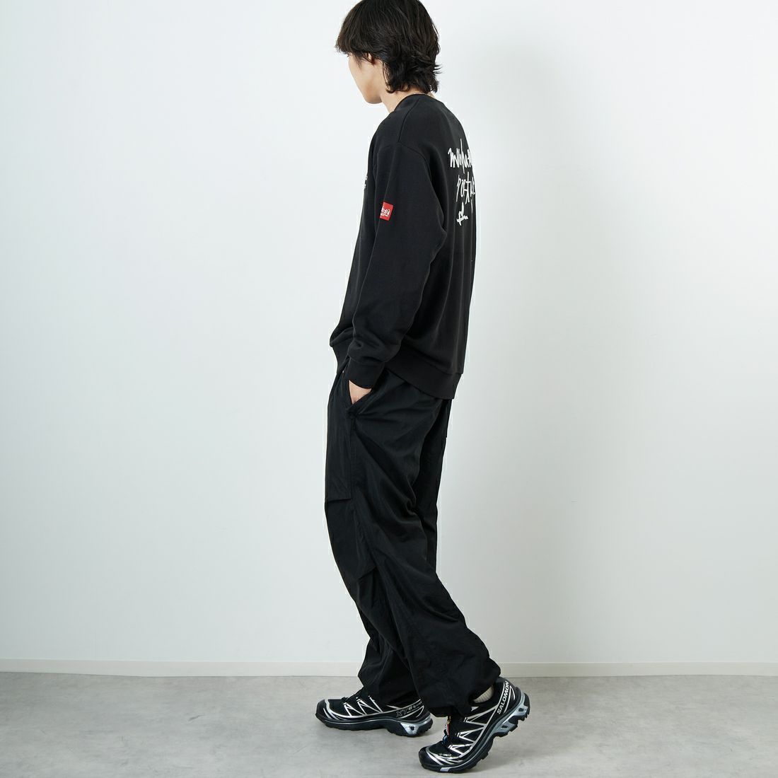 MANHATTAN PORTAGE [マンハッタンポーテージ] 別注 手書き風バック刺繍クルーネックスウェット [25FWMP-IN69-JF] OATMEAL