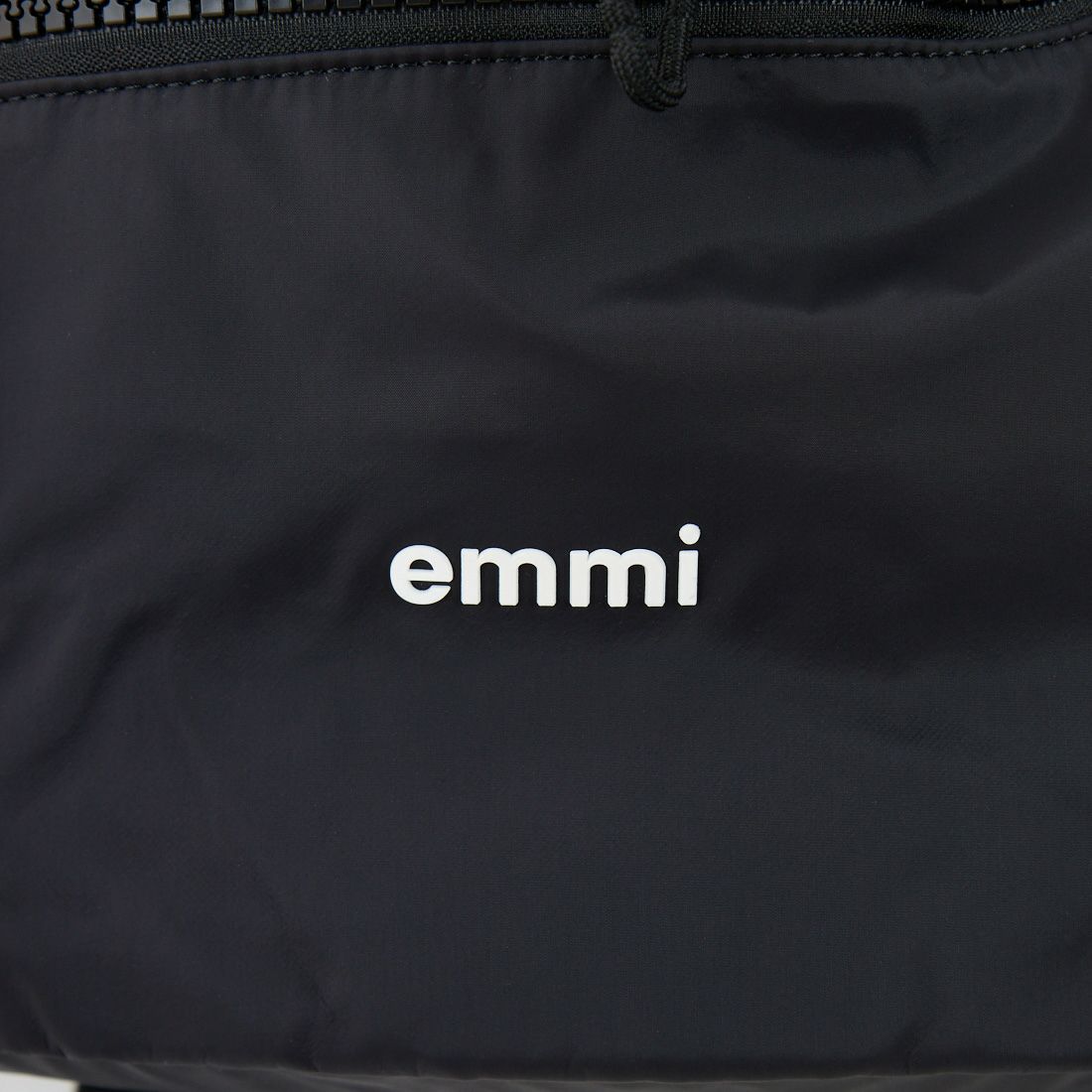 emmi [エミ] 撥水emmiロゴマルチバックパック [13WGB259305] BLK