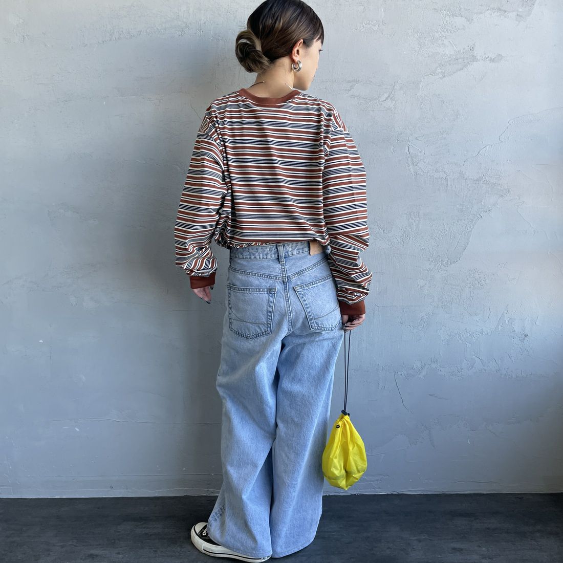 THOUSAND MILE [サウザンド マイル] ボーダーロングスリーブTシャツ [TM252TC00290] 95 BROWN &&モデル身長：150cm 着用サイズ：S&&