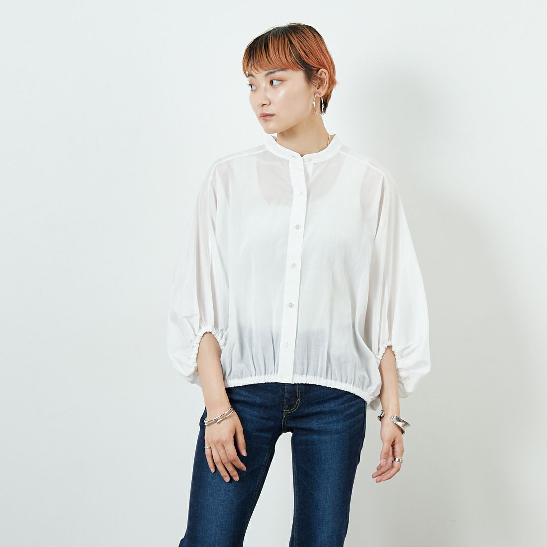 MICA&DEAL [マイカアンドディール] ドルマンパフスリーブブラウス [0125301209] OFF WHITE &&モデル身長：160cm 着用サイズ：F&&