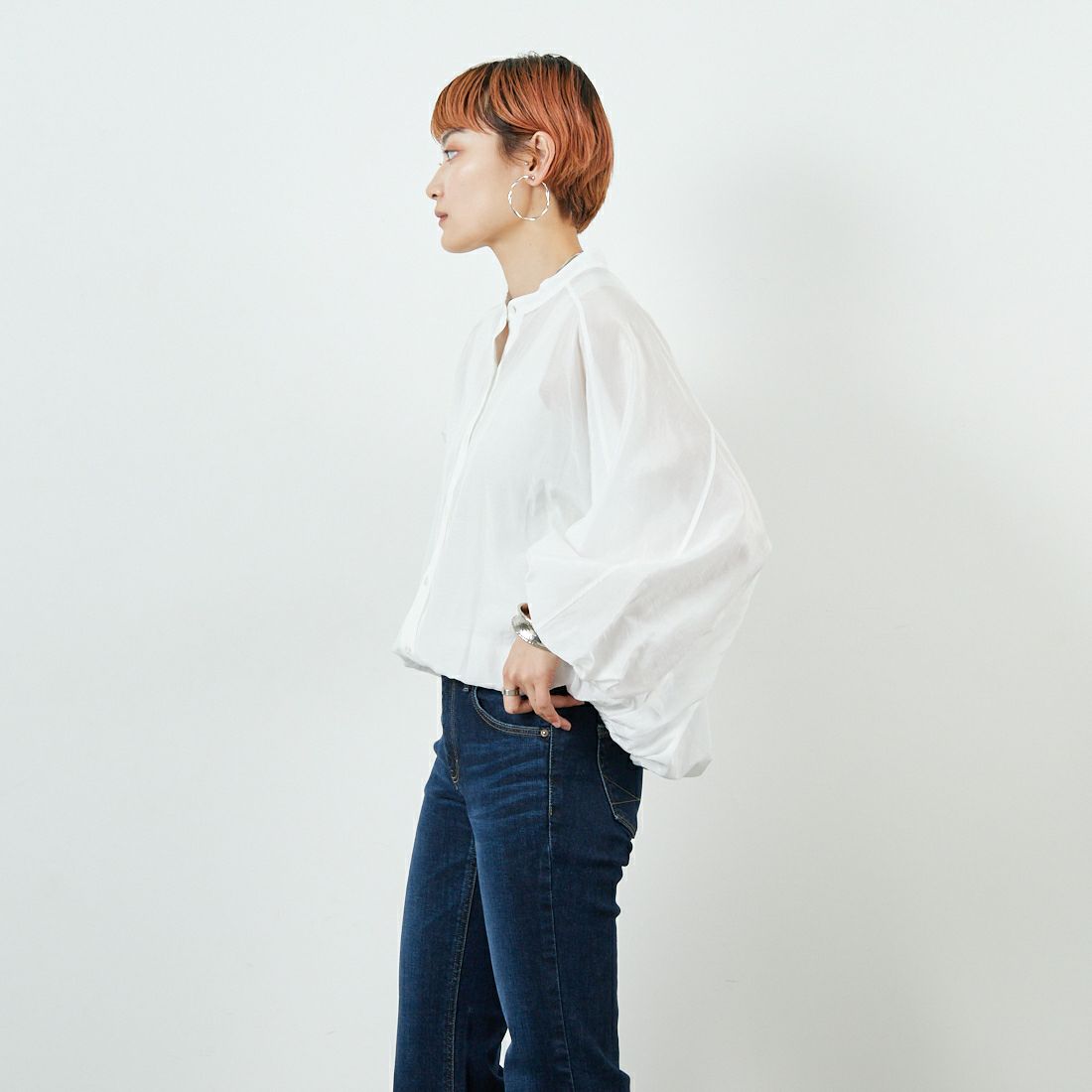 MICA&DEAL [マイカアンドディール] ドルマンパフスリーブブラウス [0125301209] OFF WHITE &&モデル身長：160cm 着用サイズ：F&&