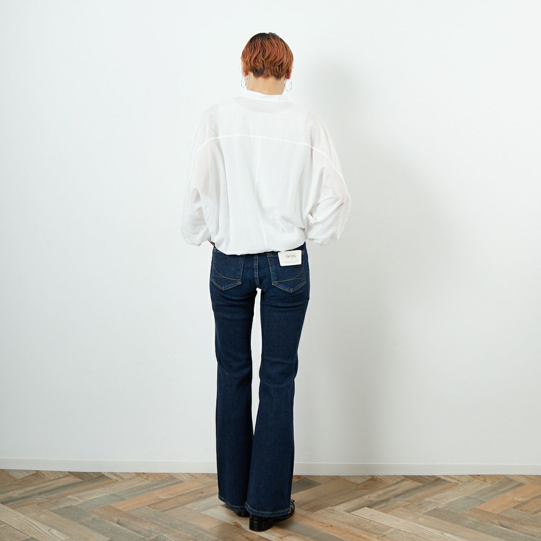 MICA&DEAL [マイカアンドディール] ドルマンパフスリーブブラウス [0125301209] OFF WHITE &&モデル身長：160cm 着用サイズ：F&&