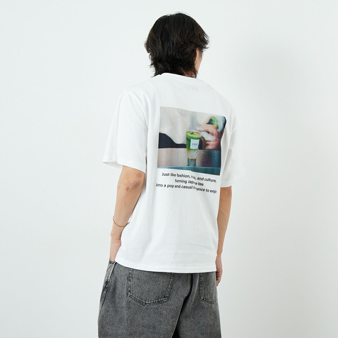 SABI [サビ] SABIコラボレーション バックプリントTシャツ [25189JF] WHITE &&モデル身長：179cm 着用サイズ：XL&&