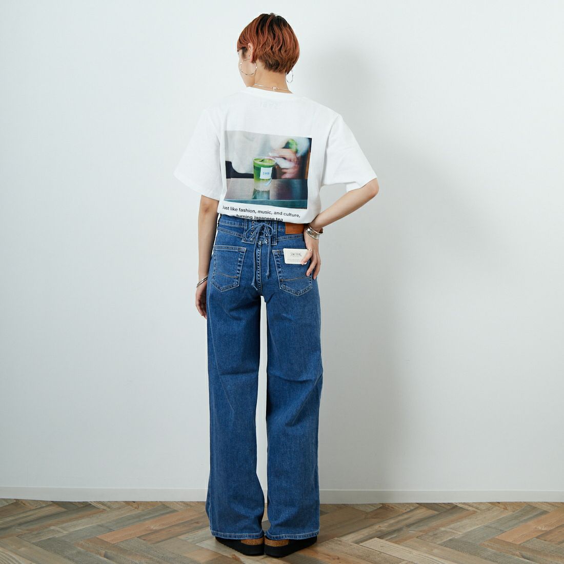 SABI [サビ] SABIコラボレーション バックプリントTシャツ [25189JF] WHITE &&モデル身長：160cm 着用サイズ：S&&