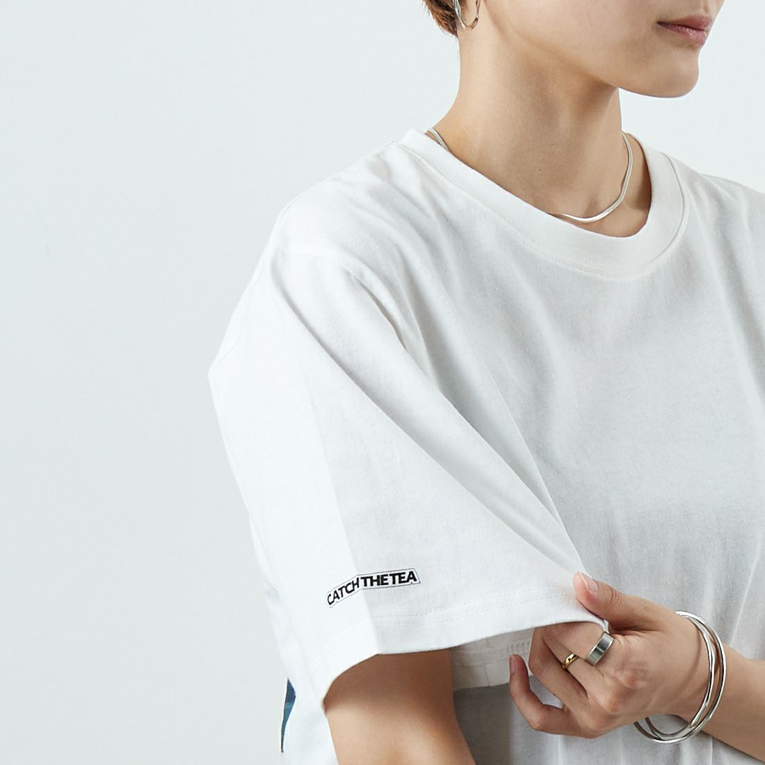 SABI [サビ] SABIコラボレーション バックプリントTシャツ [25189JF] WHITE &&モデル身長：160cm 着用サイズ：M&&
