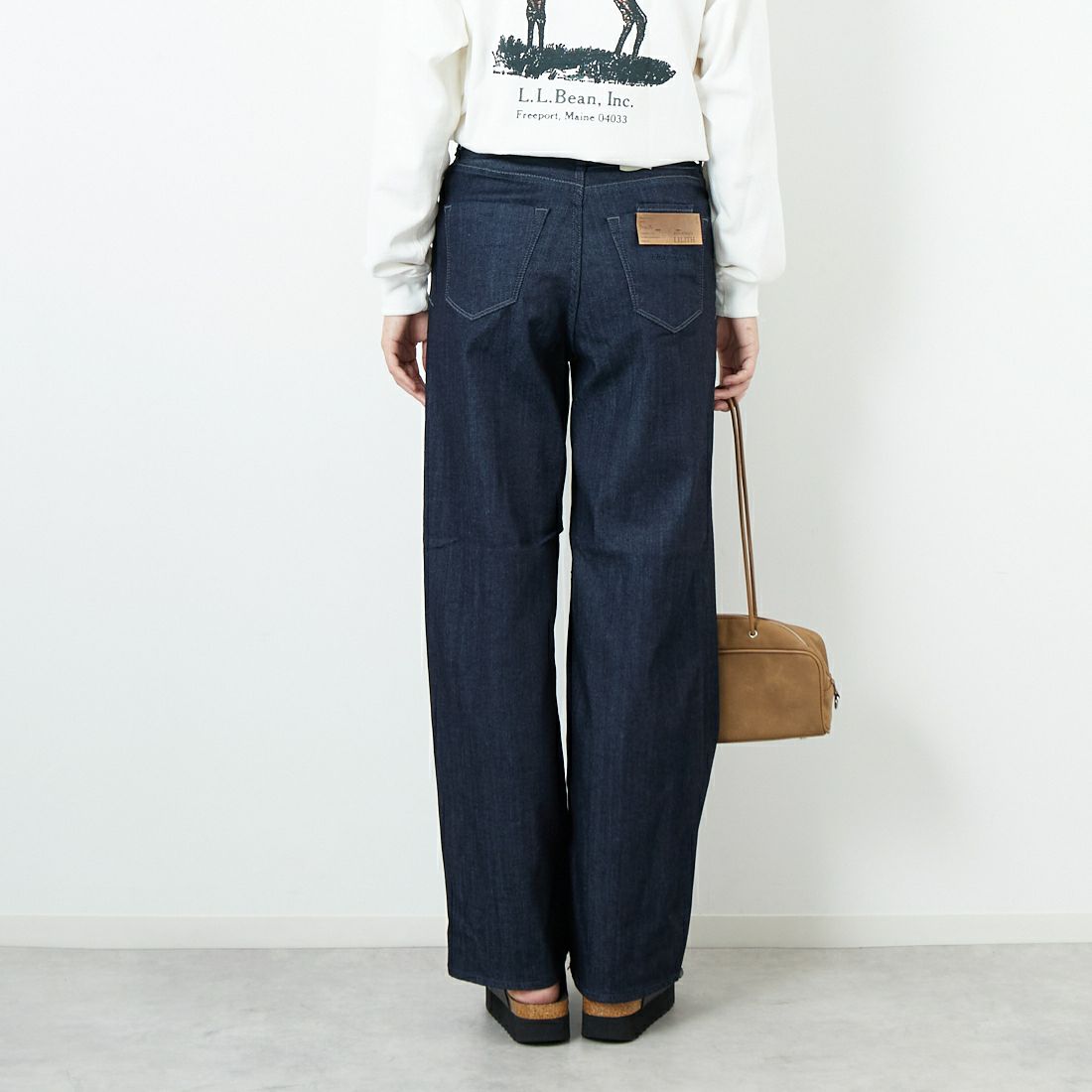 YANUK [ヤヌーク] ワイドストレート LILITH [57153077] OWI &&モデル身長：167cm 着用サイズ：25&&