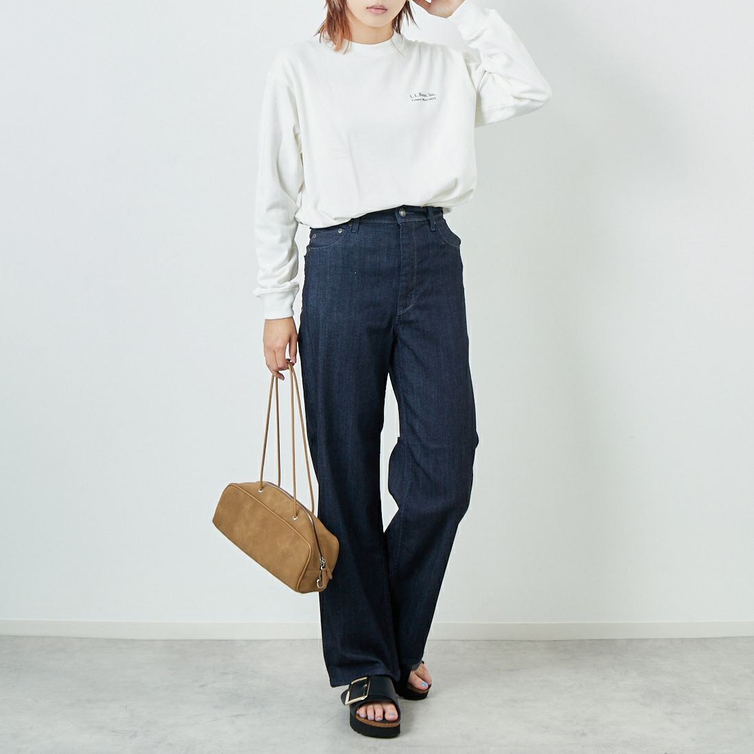 YANUK [ヤヌーク] ワイドストレート LILITH [57153077] OWI &&モデル身長：167cm 着用サイズ：25&&