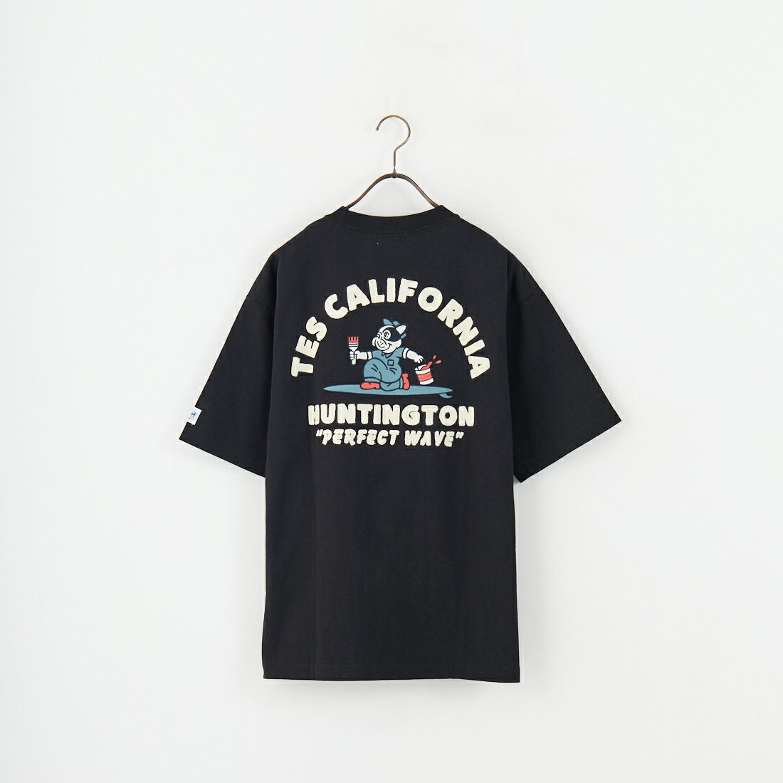 01 BLACK