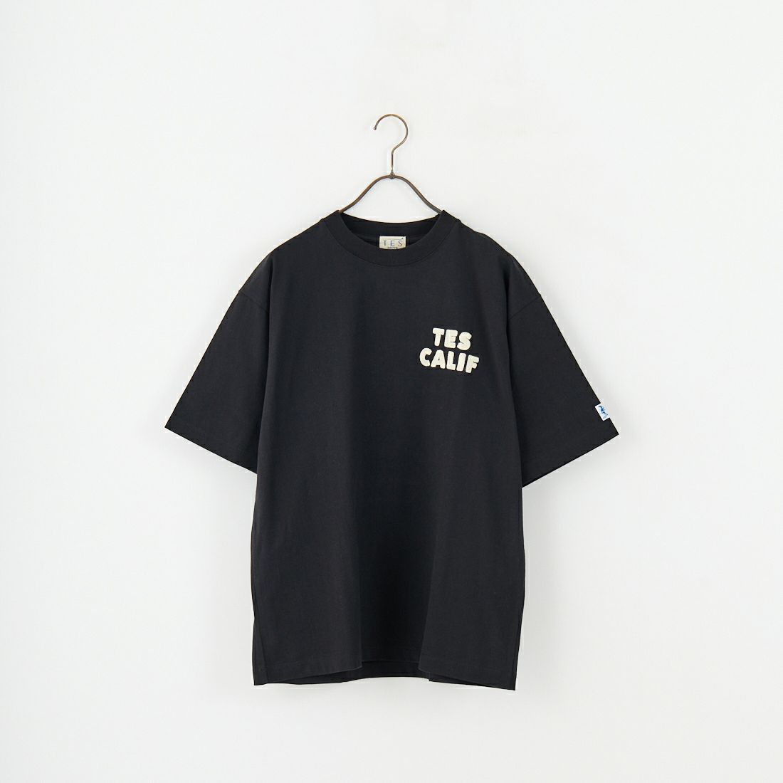 The Endless Summer [エンドレスサマー] ペインターサーファー刺繍Tシャツ [C-25574328] 01 BLACK