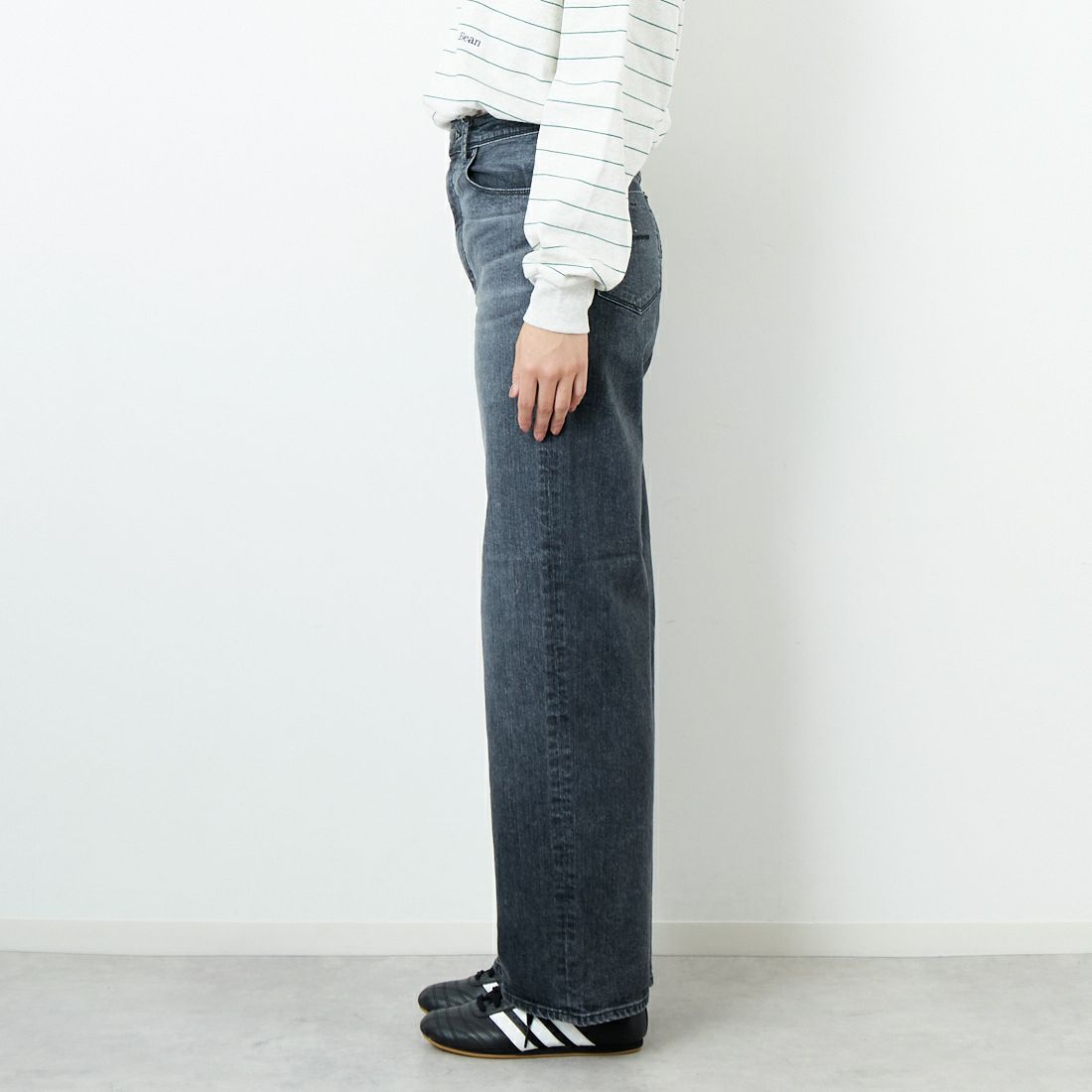 YANUK [ヤヌーク] ワイドストレート LILITH [57153079] MFG &&モデル身長：168cm 着用サイズ：25&&