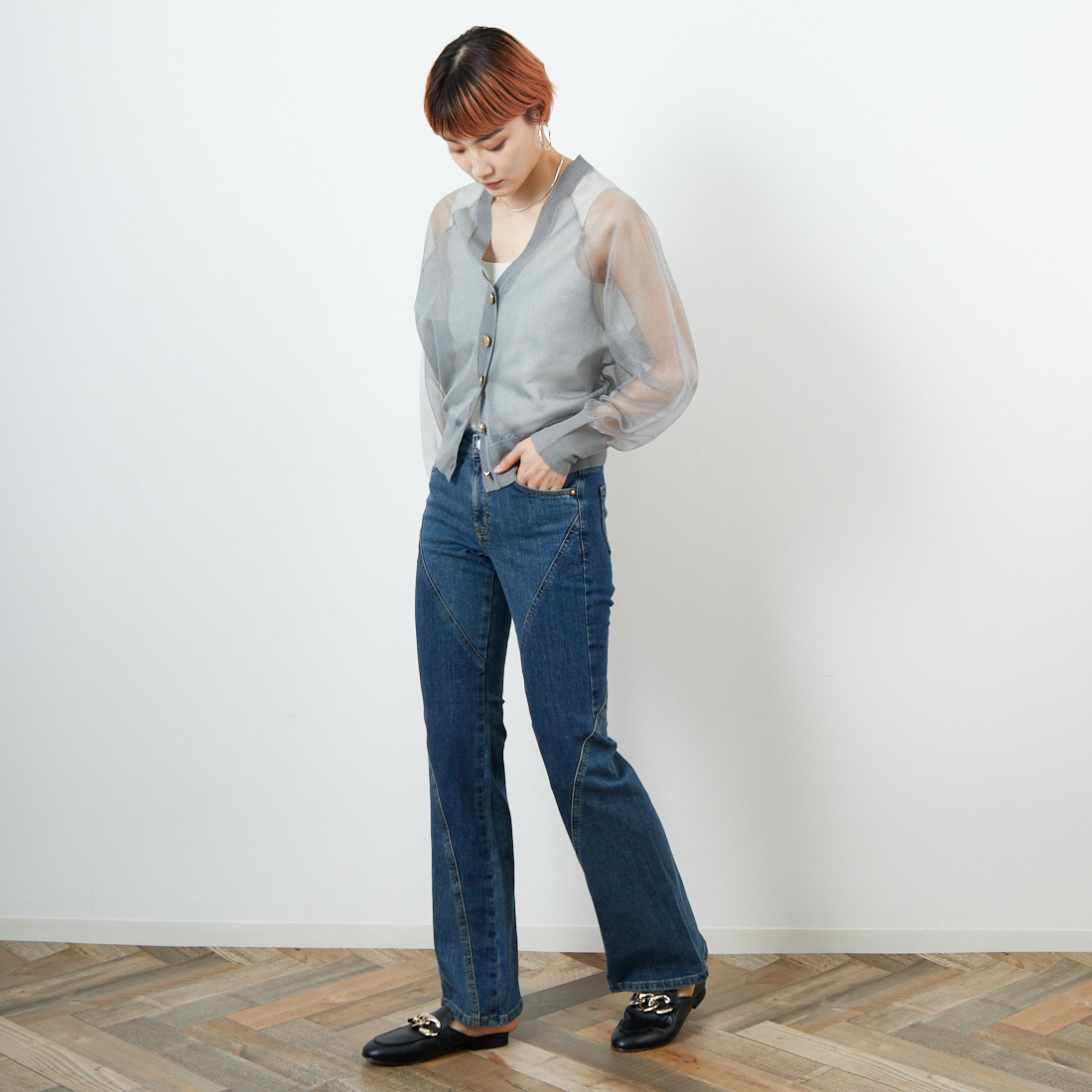 SOMETHING [サムシング] LISA スパイラルフレアデニムパンツ [SKY31] 786 SPIRAL &&モデル身長：160cm 着用サイズ：26&&