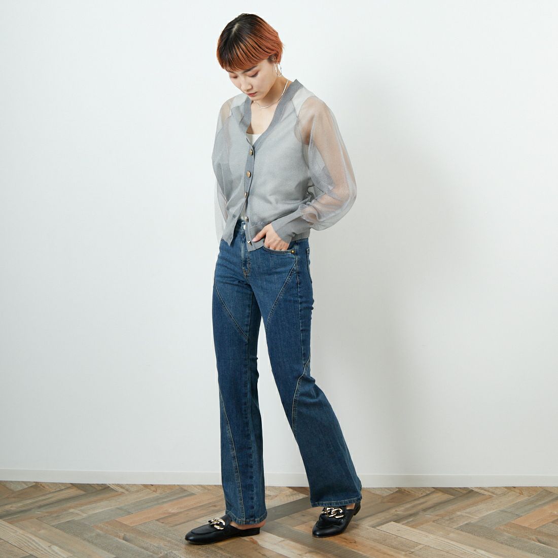 SOMETHING [サムシング] LISA スパイラルフレアデニムパンツ [SKY31] 786 SPIRAL &&モデル身長：160cm 着用サイズ：26&&