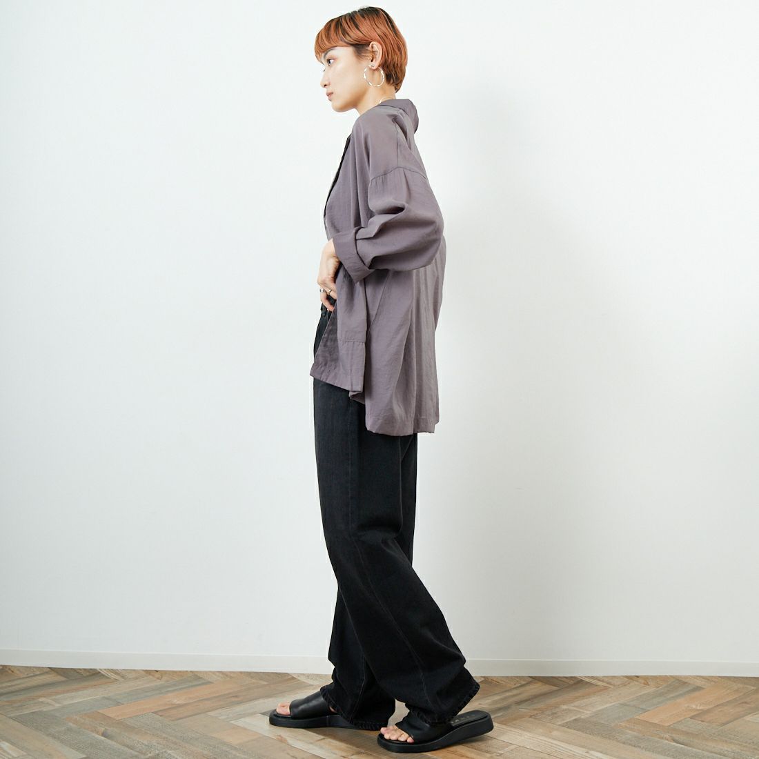 SOMETHING [サムシング] ELSA ヴィンテージルーズストレートデニム [SEA15] 83 BLACK &&モデル身長：160cm 着用サイズ：XS&&