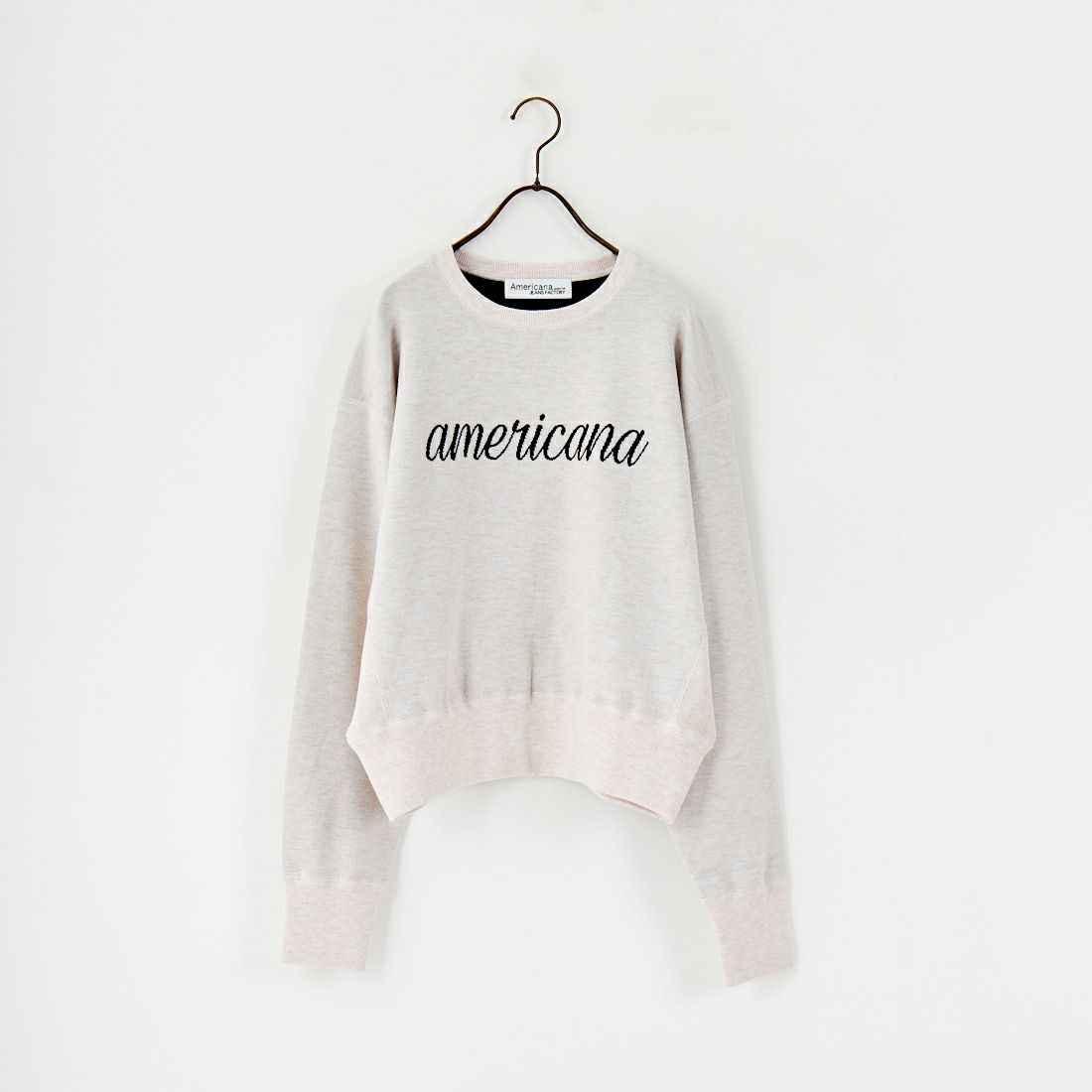 Americana × JEANS FACTORY [アメリカーナ × ジーンズファクトリー] 別注 ショート丈 フロントロゴ スウェットライクニット [ASO-C-003-2-JF] ｱｲﾎﾞﾘｰ