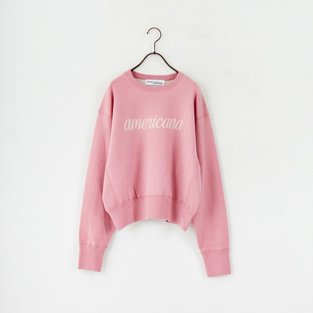 Americana × JEANS FACTORY [アメリカーナ × ジーンズファクトリー] 別注 ショート丈 フロントロゴ スウェットライクニット [ASO-C-003-2-JF] ﾋﾟﾝｸ