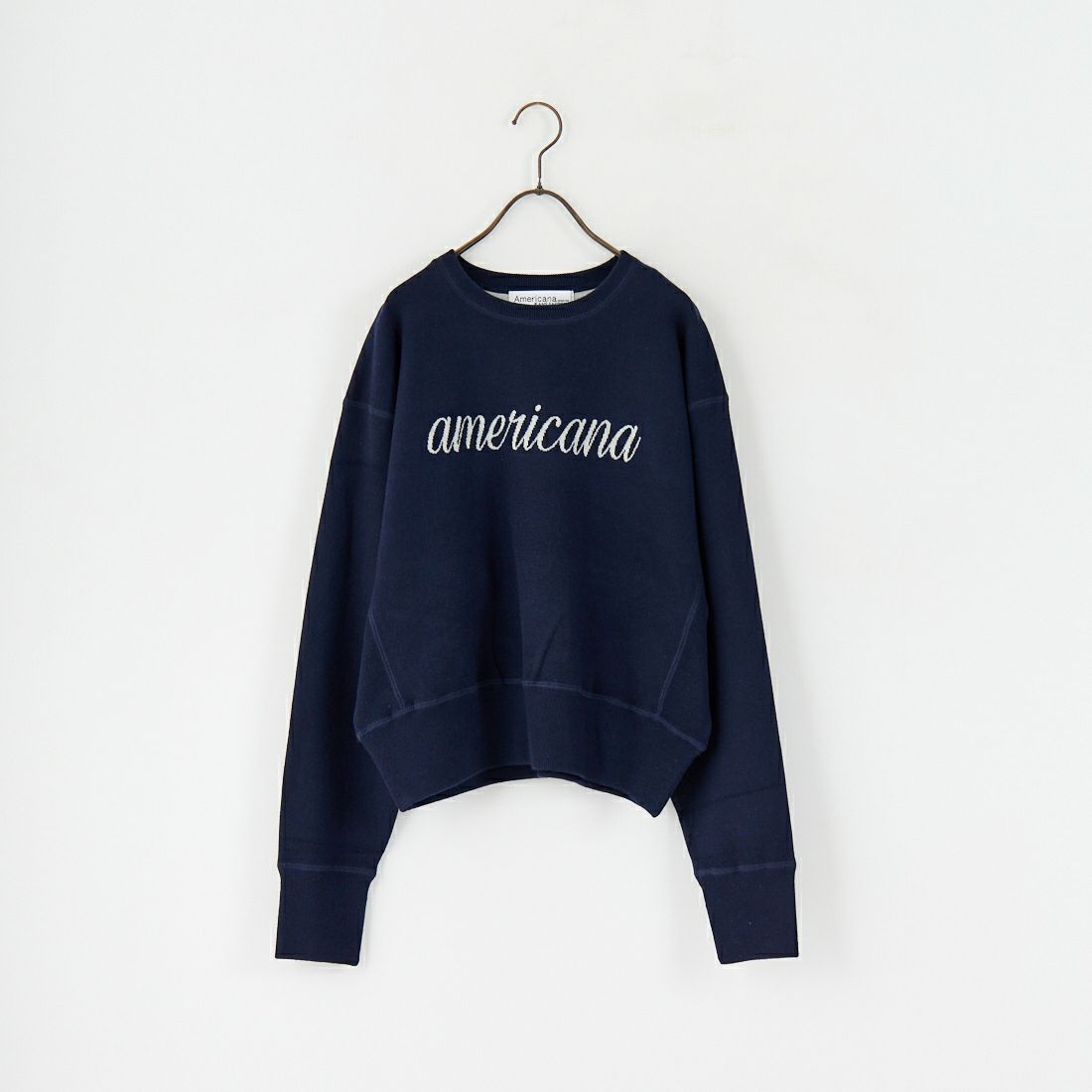 Americana × JEANS FACTORY [アメリカーナ × ジーンズファクトリー] 別注 ショート丈 フロントロゴ スウェットライクニット [ASO-C-003-2-JF] ﾈｲﾋﾞｰ