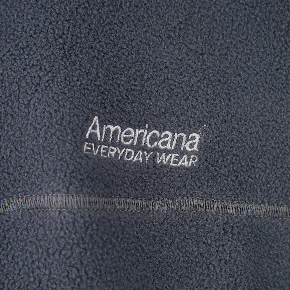 Americana × JEANS FACTORY [アメリカーナ × ジーンズファクトリー] 別注 ワンポイント刺繍ロゴ ショート丈フリースジャケット [ASO-815-JF] ﾁｬｺｰﾙ