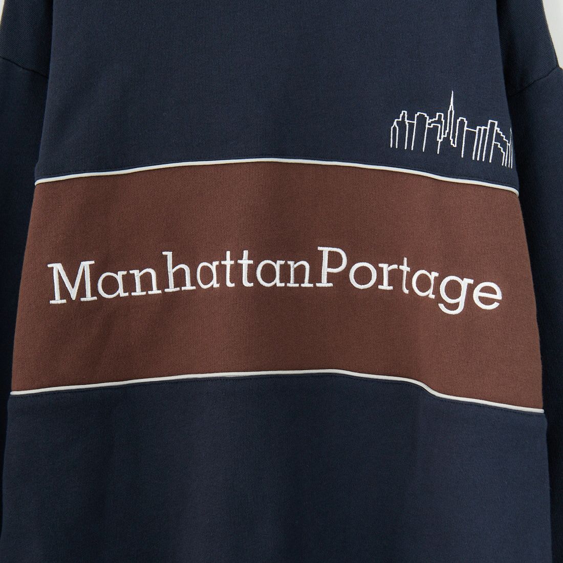MANHATTAN PORTAGE [マンハッタンポーテージ] 別注 バック切替デザイン クルーネックスウェット [25FWMP-IN72-JF] NAVY