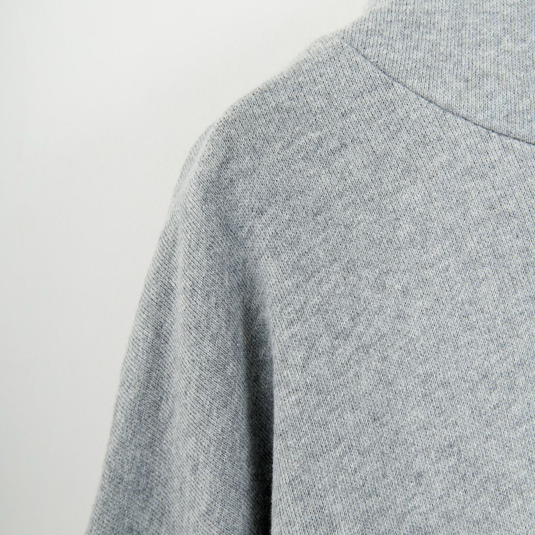 MANHATTAN PORTAGE [マンハッタンポーテージ] 別注 フードロゴ刺繍 スウェットパーカー [25FWMP-IN71-JF] H.GRAY