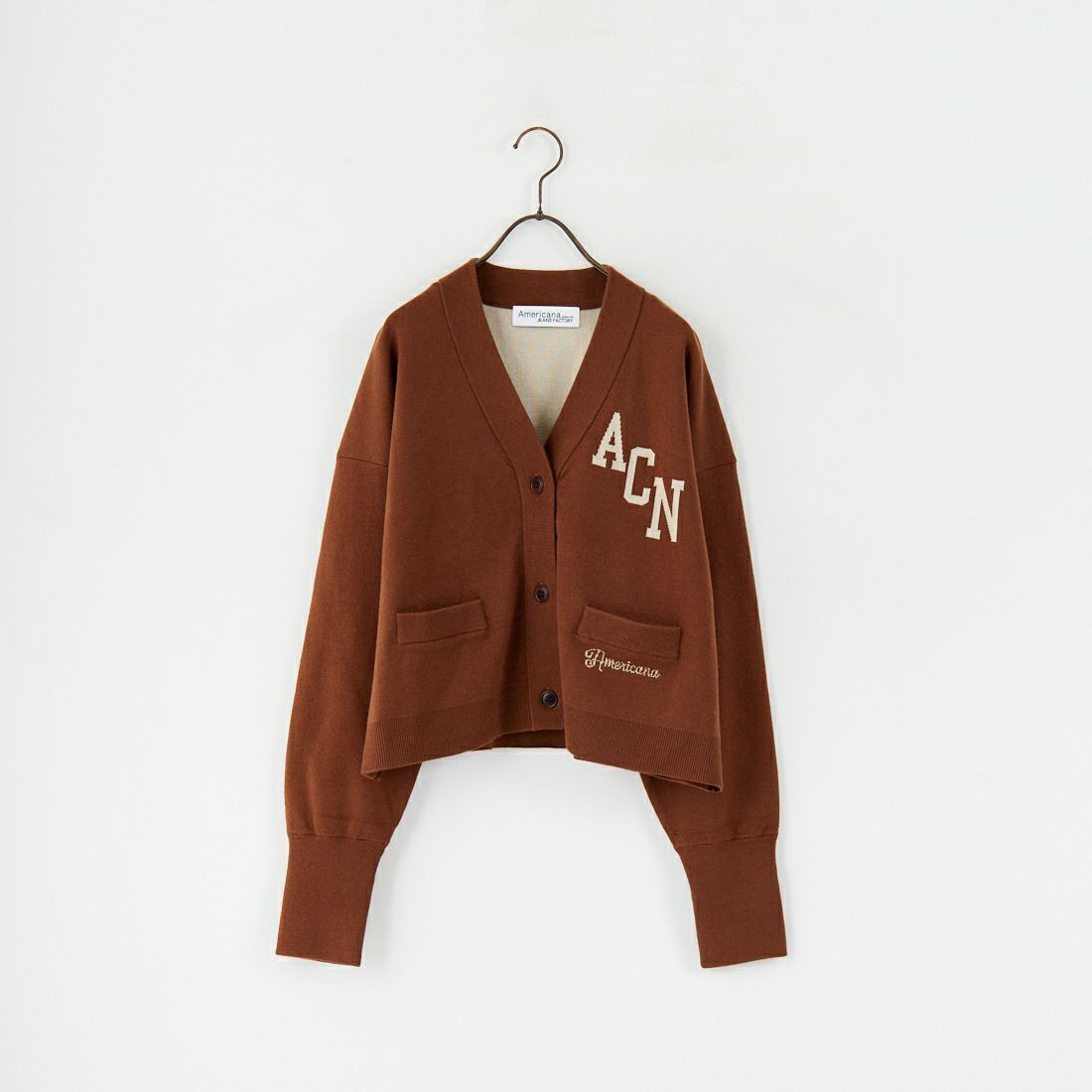 Americana × JEANS FACTORY [アメリカーナ × ジーンズファクトリー] 別注 フロントロゴ ショート丈Vネックカーディガン [ASO-C-004-1-JF] ﾌﾞﾗｳﾝ