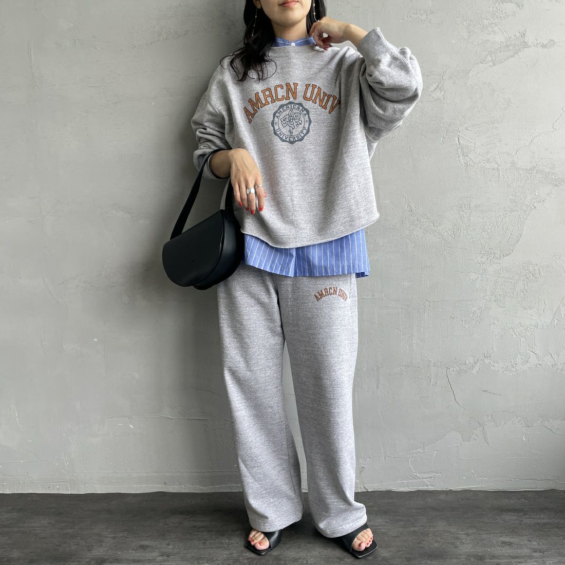 Americana × JEANS FACTORY [アメリカーナ × ジーンズファクトリー] 別注 カレッジロゴ スウェットパンツ [BRF-788A-1-JF] ﾓｸｸﾞﾚｰ &&モデル身長：160cm 着用サイズ：ONE SIZE&&