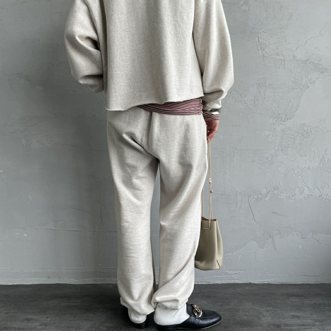 Americana × JEANS FACTORY [アメリカーナ × ジーンズファクトリー] 別注 カレッジロゴ スウェットパンツ [BRF-788A-1-JF] ｵｰﾄﾐｰﾙ &&モデル身長：158cm 着用サイズ：ONE SIZE&&