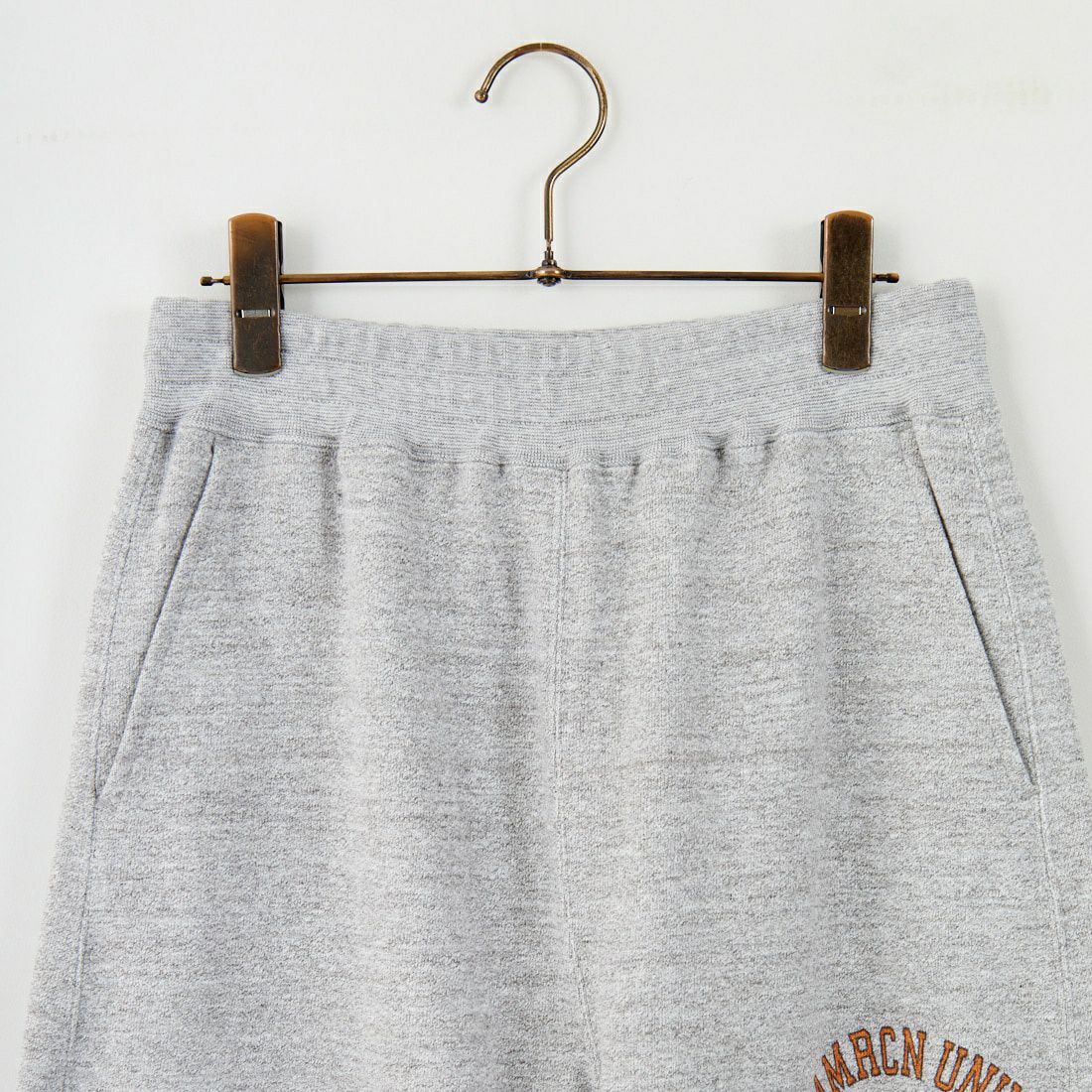 Americana × JEANS FACTORY [アメリカーナ × ジーンズファクトリー] 別注 カレッジロゴ スウェットパンツ [BRF-788A-1-JF] ﾓｸｸﾞﾚｰ