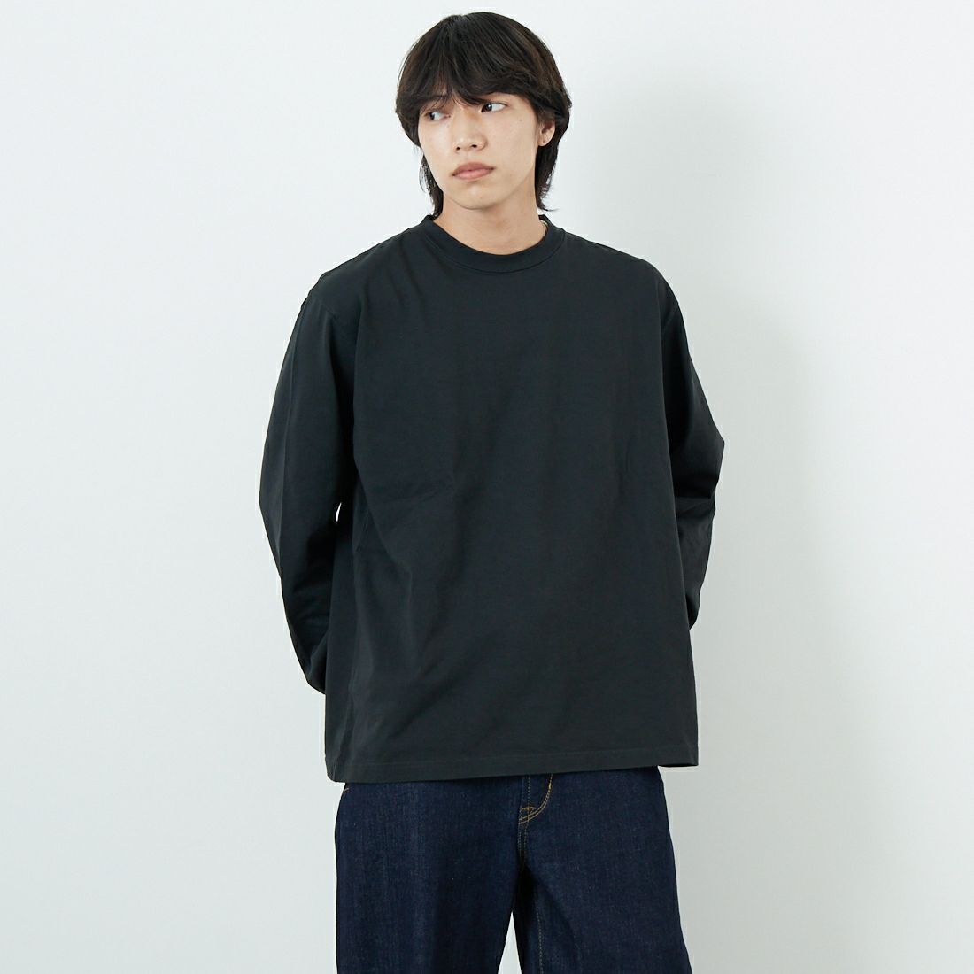 blurhms ROOTSTOCK [ブラームス ルーツストック] クラシックロングスリーブTシャツ [BROOTS25S28F25] 02 F.BLACK &&モデル身長：179cm 着用サイズ：3&&