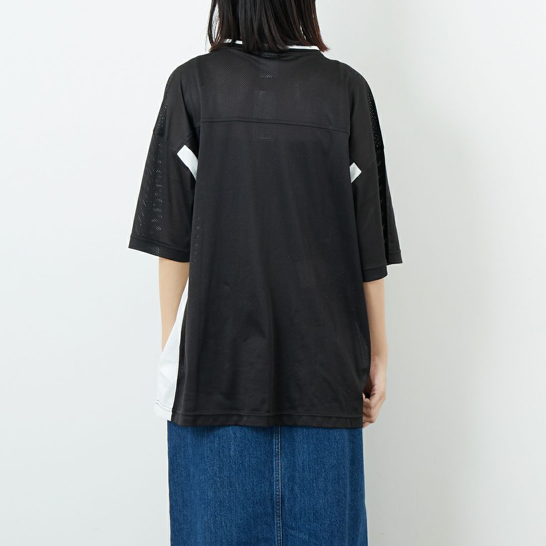 X-girl [エックスガール] フットボールメッシュTシャツワンピース [105253041001] BLACK &&モデル身長：162cm 着用サイズ：ONE SIZE&&