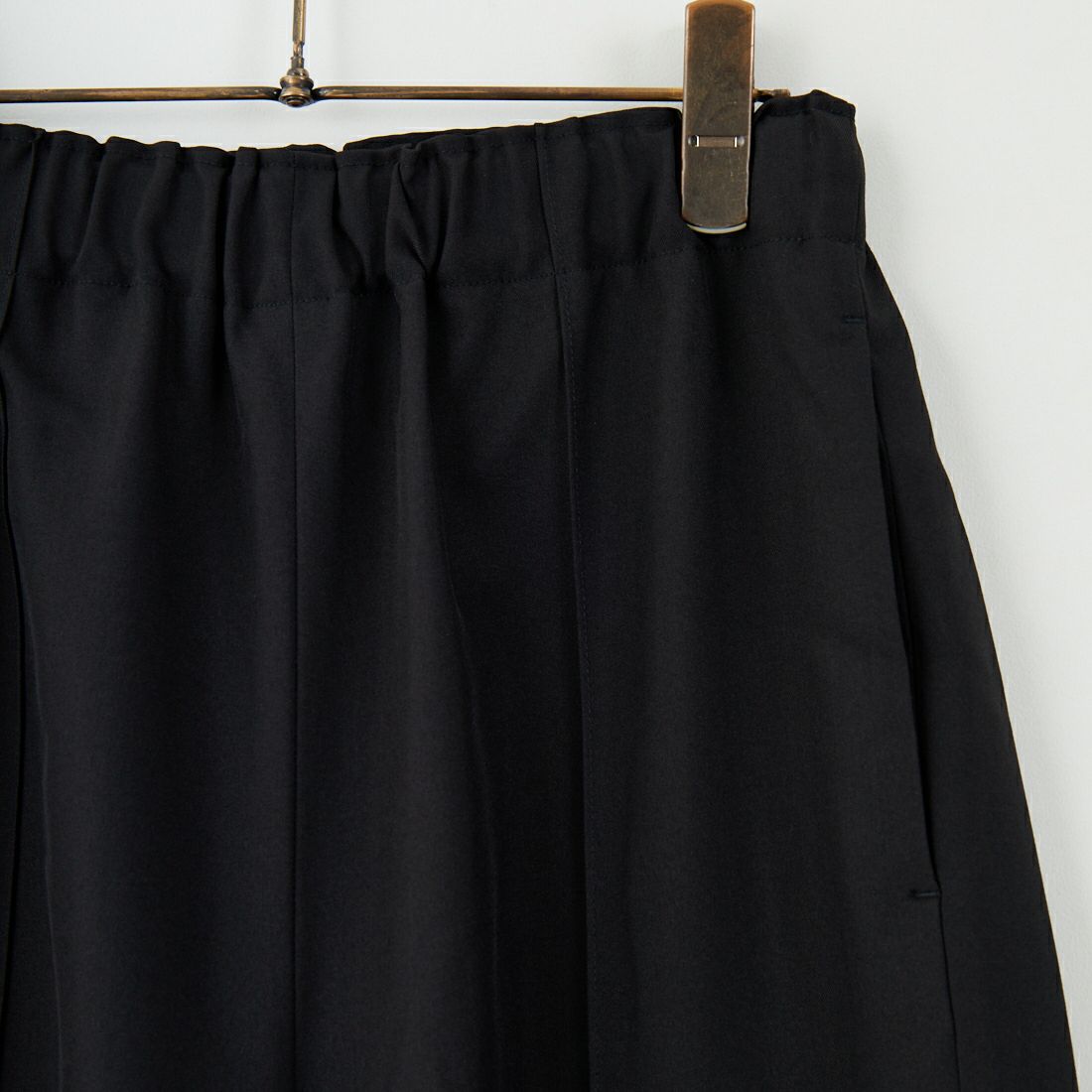 anuke [アンヌーク] ピンタックワイドパンツ [62520730] BLK