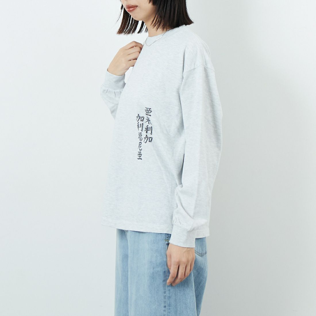 ILL ONE EIGHTY [イル ワンエイティ] アメリカンウェーブ ロングスリーブTシャツ [ILL252-02B] WHT HEATHE &&モデル身長：162cm 着用サイズ：S&&