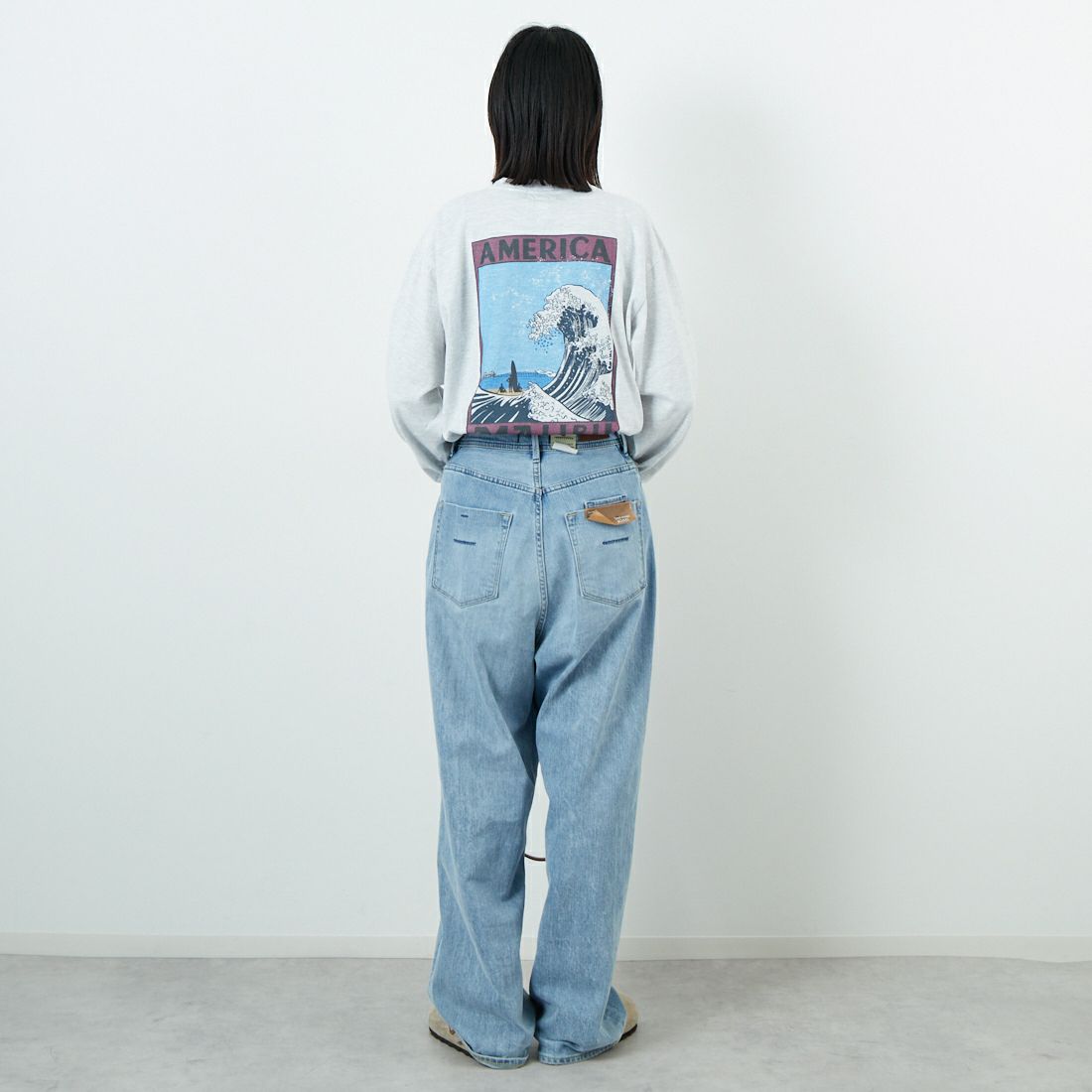 ILL ONE EIGHTY [イル ワンエイティ] アメリカンウェーブ ロングスリーブTシャツ [ILL252-02B] WHT HEATHE &&モデル身長：162cm 着用サイズ：S&&