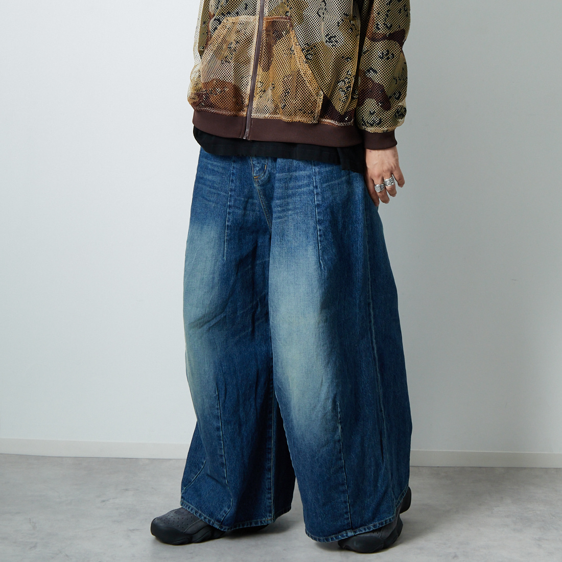 A INDIGO&&モデル身長：179cm 着用サイズ：S&&