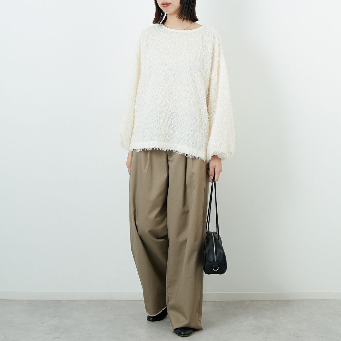 STELLA CIFFON [ステラシフォン] シアーカットジャガードブラウス [ST3-26406] 02 WHITE &&モデル身長：162cm 着用サイズ：36&&