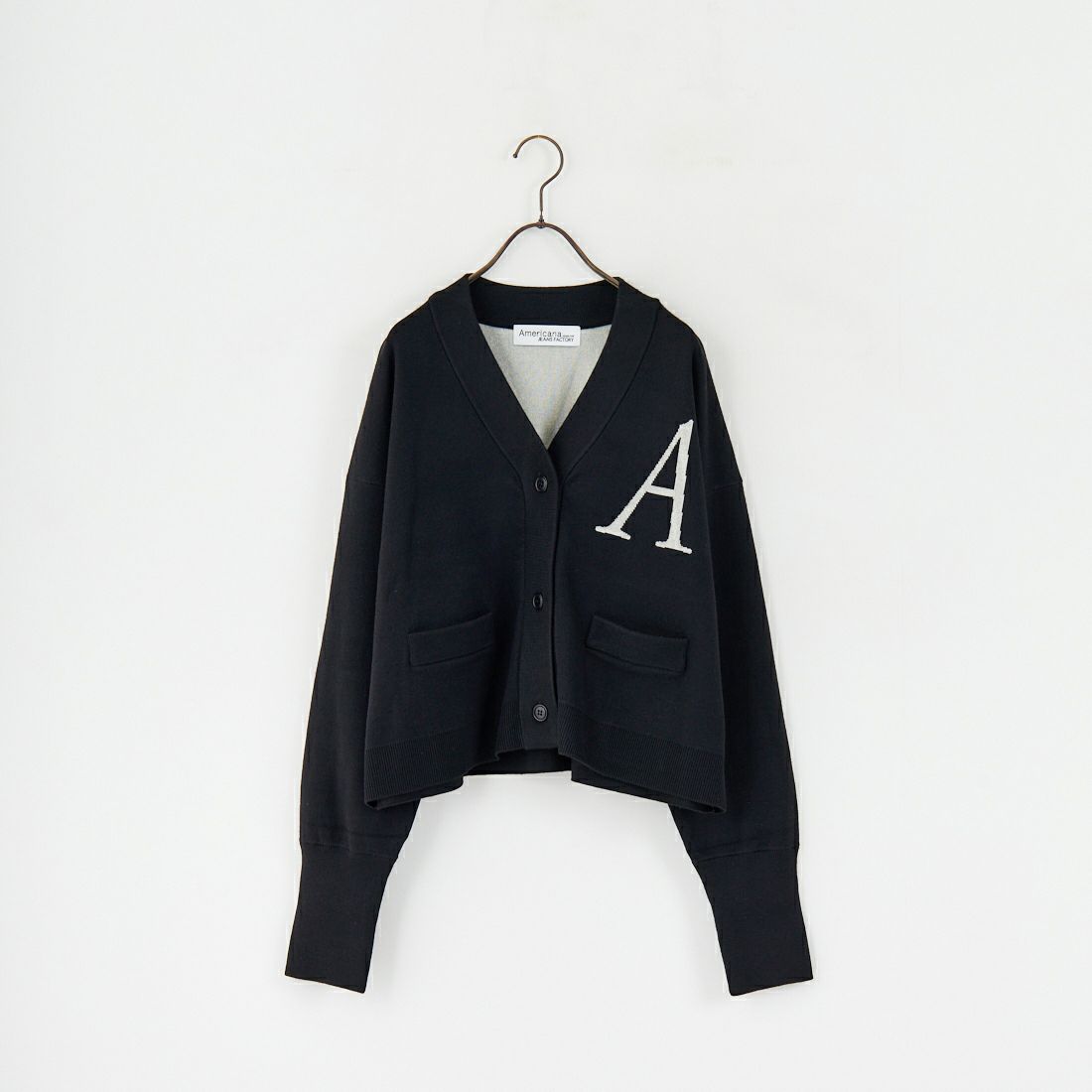 Americana × JEANS FACTORY [アメリカーナ × ジーンズファクトリー] 別注 バックロゴ ショート丈Vネックカーディガン [ASO-C-004-2-JF] ﾌﾞﾗｯｸ